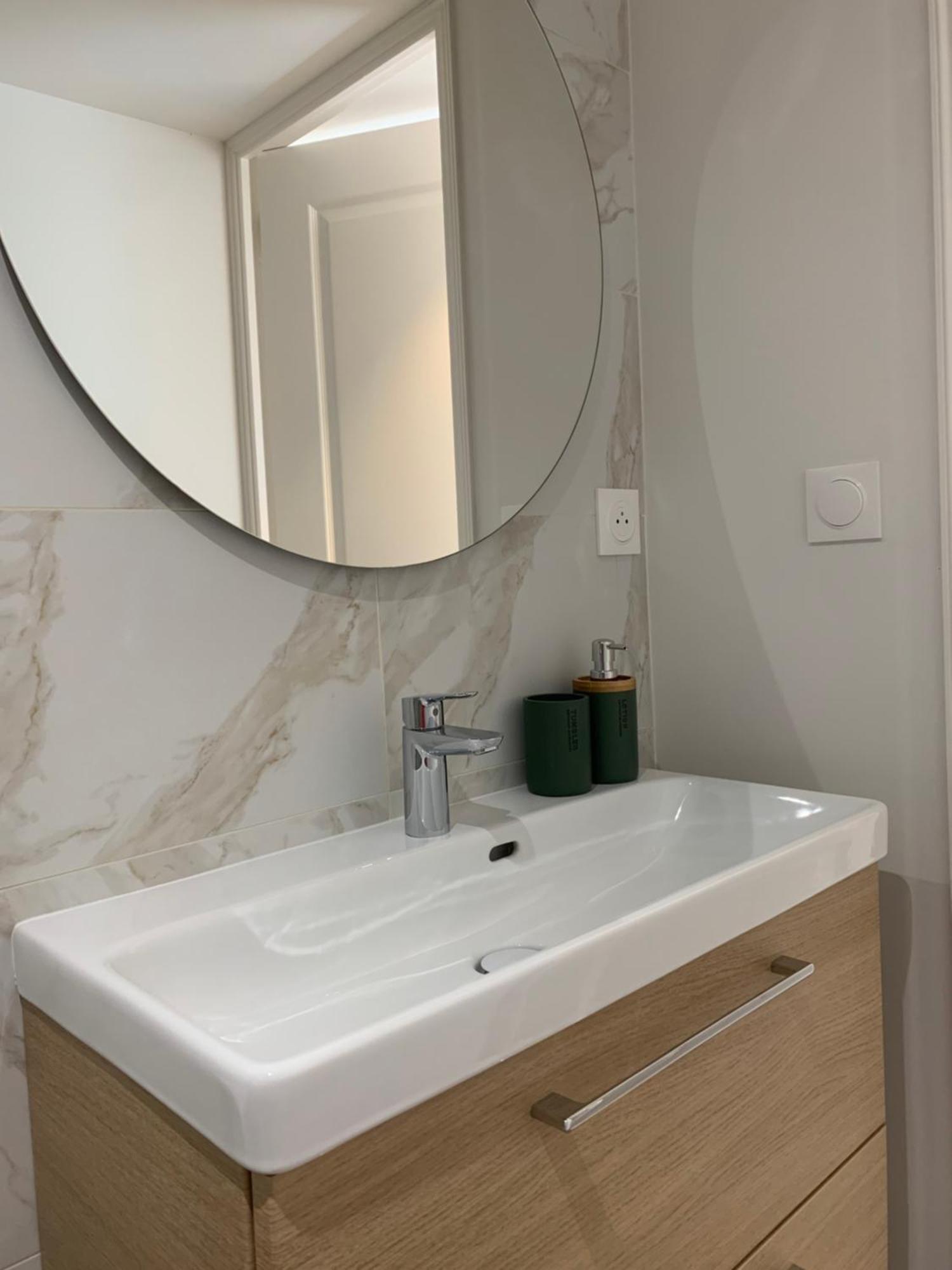 Le Carre Courtois Apartment Luisant Екстериор снимка