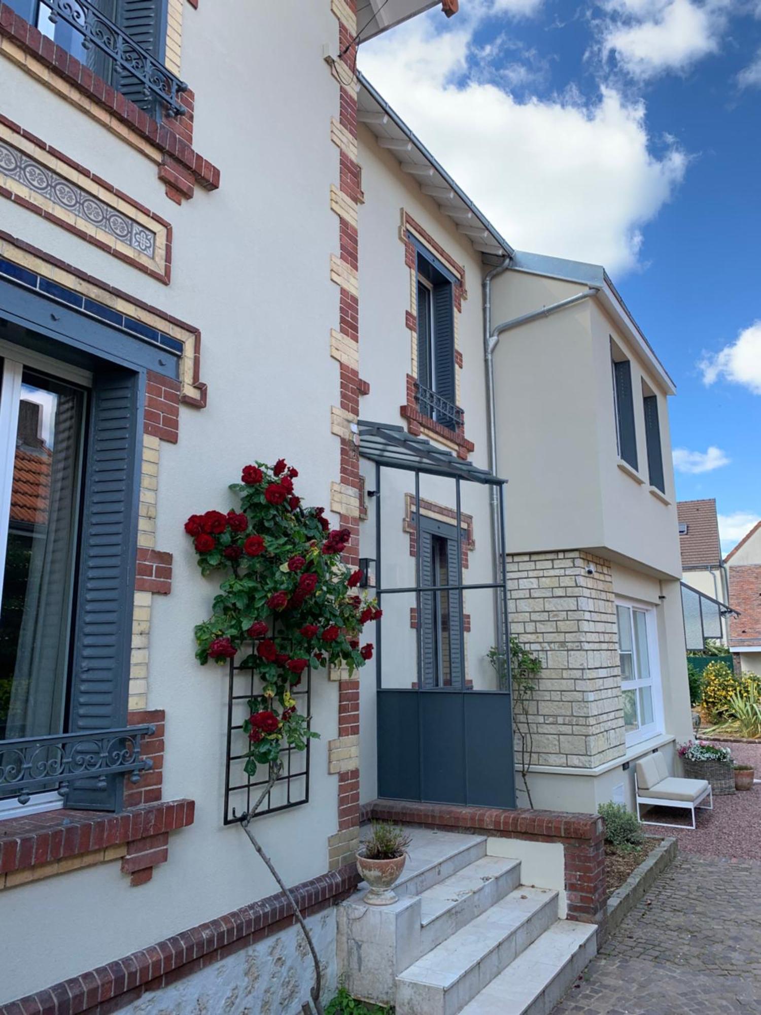 Le Carre Courtois Apartment Luisant Екстериор снимка